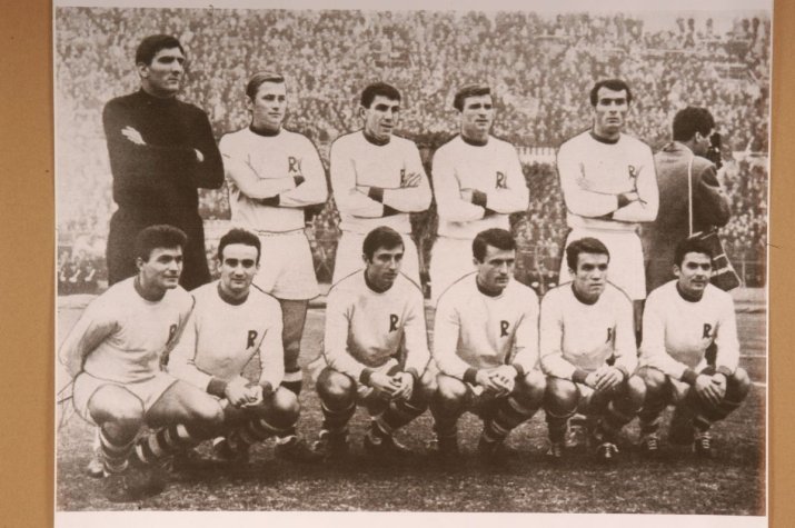 Echipa Rapid București înainte de unul dintre meciurile sezonului 1966/1967