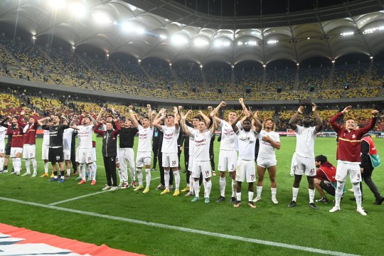 În cinstea celor 100 de ani! Cu ocazia sărbătorii centenarului, Rapid București își lansează propria colecție de vinuri. Cât costă și de unde poate fi cumpărat