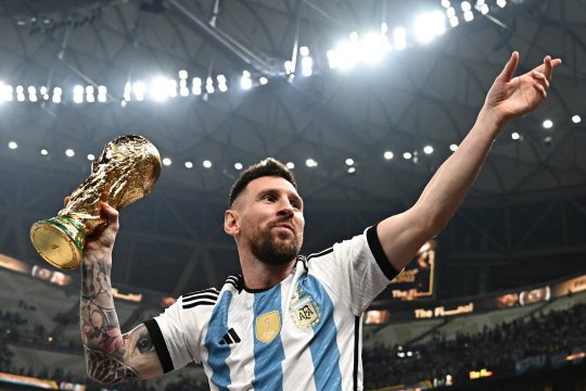 Doamna Celia, mulțumim pentru cel mai frumos dar! Leo Messi, campion mondial și cel mai bun fotbalist din istorie, împlinește astăzi 36 de ani