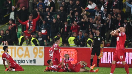 Încă un miracol! Dinamo revine în Superliga și o retrogradează pe FC Argeș. Suporterii au invadat terenul