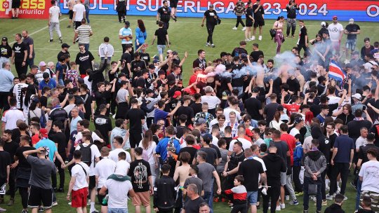 Favorite la retrogradare? Două echipe din Superligă, avertizate de Panduru înaintea noului sezon: ”Trebuie să bage bani, să nu mai ajungă în situația în care au fost”