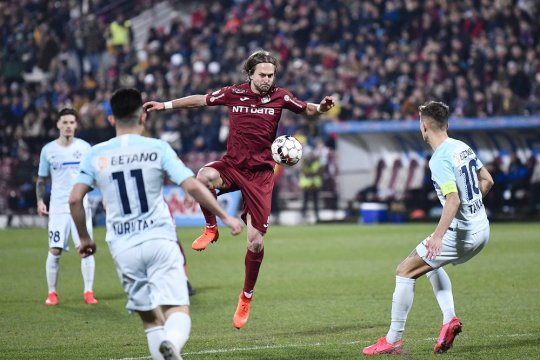 Mijlocaș cu 4 titluri în România, la un pas de FCSB: „Nu mi-a cerut exagerat de mult”