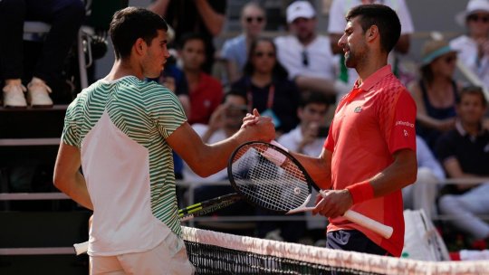 Djokovic, primul finalist la Roland Garros! Alcaraz a jucat accidentat seturile trei și patru