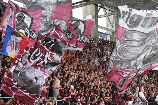 ”Cât timp Șumudică e liber, orice antrenor e sub presiune în Giulești”. Un fost tehnician al Rapidului critică implicarea galeriei în deciziile clubului