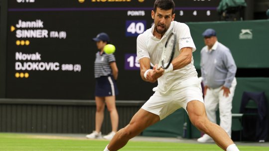 Novak Djokovic e în marea finală la Wimbledon după ce a trecut în trei seturi de Jannik Sinner! Nole poate egala recordul lui Margaret Court