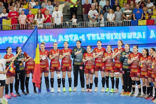 România se va lupta pentru bronz la Campionatul European. Naționala feminină de handbal U19 a fost învinsă de Ungaria, campioana en-titre, în semifinale