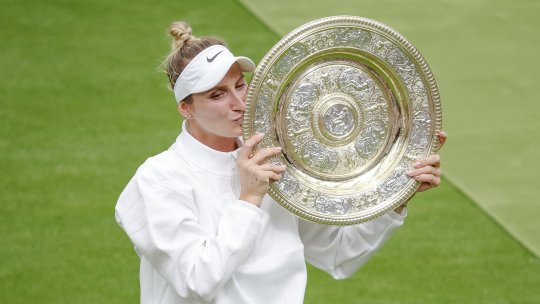 Marketa Vondrousova sărbătorește victoria istorică de la Wimbledon cu bere și tatuaje!