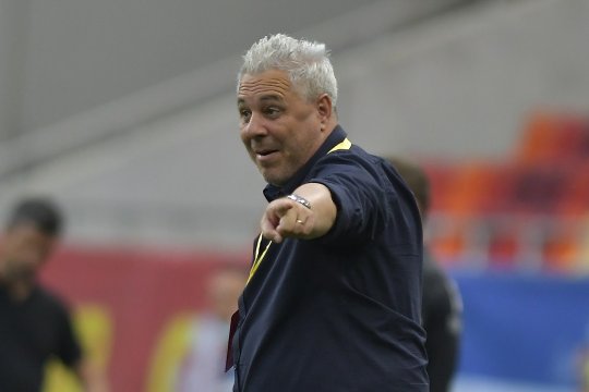 Un fost jucător al Rapidului a dat verdictul: ”Ori Şumudică era dat afară de galerie, ori îi dădea el pe toţi, și pe Niculae, și pe Șucu”