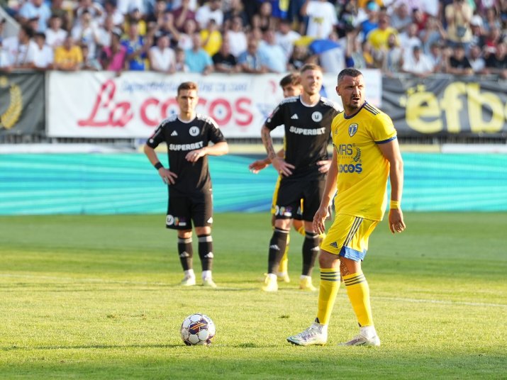 Constantin Budescu a ratat un penalty în repriza a doua a meciului cu U Cluj
