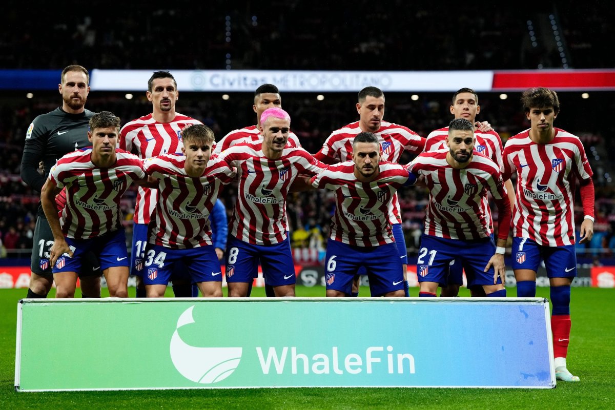 Echipa celor de la Atletico Madrid, înaintea unui meci de pe teren propriu