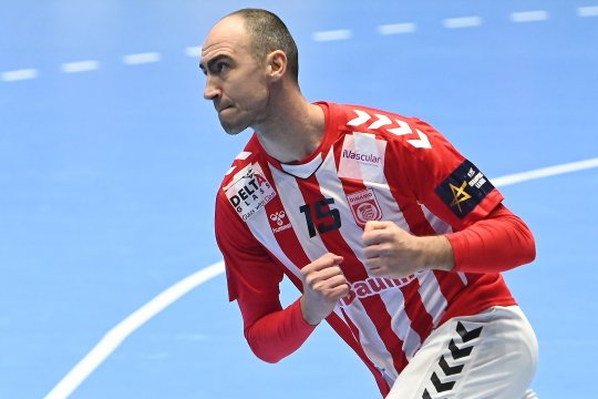 Fostul căpitan al lui Dinamo a dezvăluit de ce a ”trădat” și a semnat cu rivala Steaua: ”Am acceptat oferta din partea echipei care m-a dorit cu adevărat”