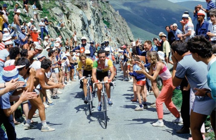 Bernard Hinault și GregLeMond s-au luptat pentru supremație în Turul Franței, ediția 1985