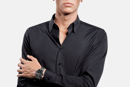 O-mega afacere pentru David. Popovici este noul ambasador oficial al Omega, celebrul brand elvețian de ceasuri de lux