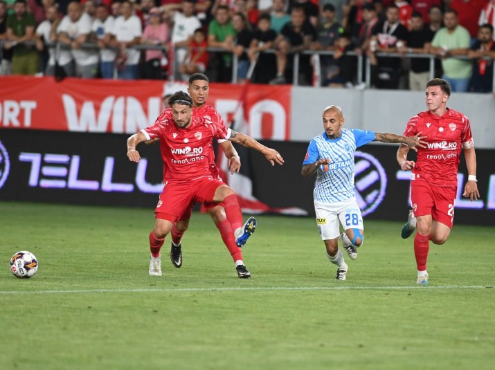 Nelut Stelian Rosu, Quentin Alexandre Julien Bena, Ionut Alexandru Mitrita si Deniz Giafer in meciul de fotbal dintre Dinamo Bucuresti si Universitatea Craiova, din cadrul Superligii Superbet, desfasurat pe S