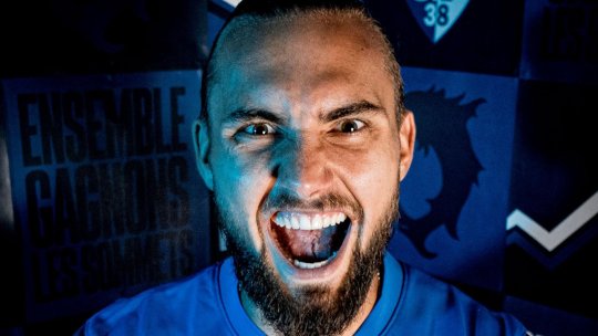 OFICIAL | UTA Arad a rămas fără golgheterul din sezonul trecut. Echipa din Franța unde au jucat Djorkaëff, Giroud și Thauvin i-a plătit clauza de reziliere