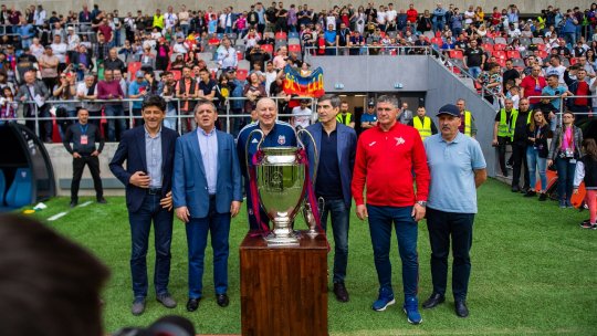 S-a scăpat? Lăcătuș a numit-o ”Steaua” pe FCSB după victoria din ”Eternul Derby”. Cum a reacționat când și-a dat seama de greșeală