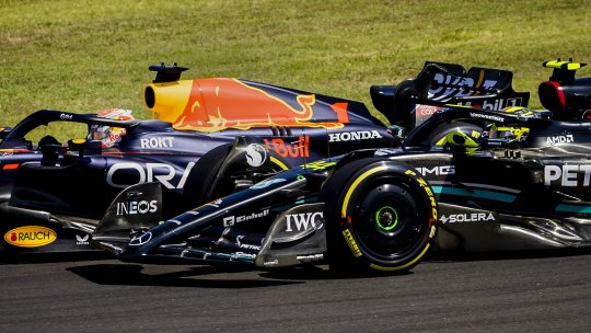 Inevitabilul Max Verstappen câștigă în Ungaria. Red Bull a stabilit și un nou record, fiind prima echipa din F1 care câștigă douăsprezece curse consecutive