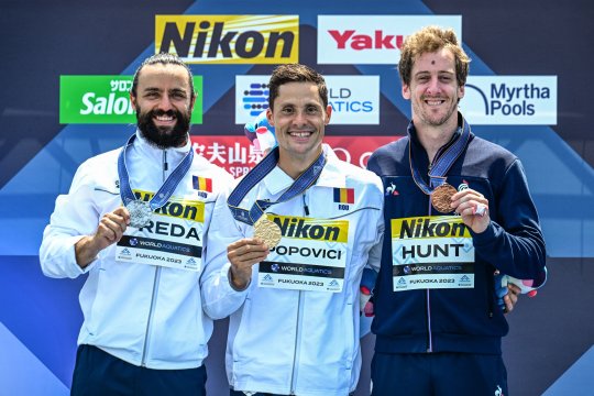 Constantin Popovici a luat aurul pentru România. Săritorii români, Constantin Popovici și Cătălin Preda, au adus primele medalii pentru delegația noastră la CM de Natație | VIDEO