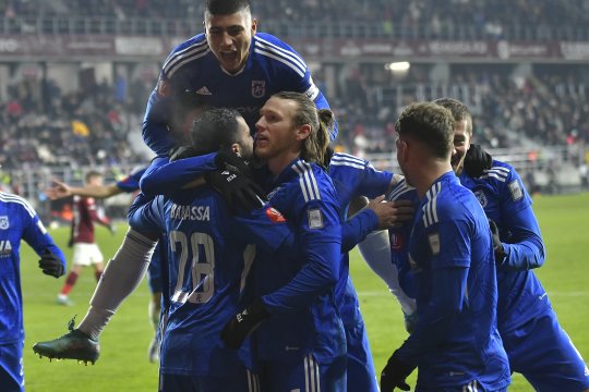 Adrian Mititelu poate da lovitura. Un star dorit și de FCSB este gata să plece la arabi. Ce sumă solicită oltenii