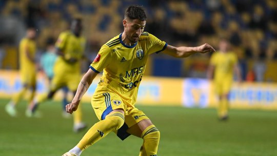 Universitatea Craiova pierde cu Lokomotiv Plovdiv. CFR Cluj victorie în al doilea meci de pregătire. Sunt în desfășurare încă două partide amicale