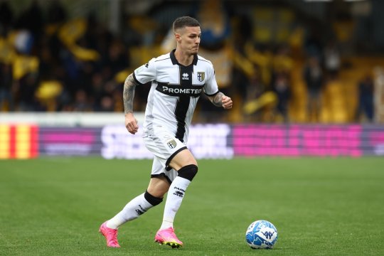 Dennis Man, ca și plecat de la Parma: 6 milioane de euro, suma transferului. Românul și-a dat deja acordul