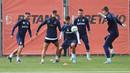 Unul dintre fotbaliștii făcuți praf de Gigi Becali l-a dat pe spate pe MM Stoica în cantonament: ”E o certitudine. A făcut meciuri foarte bune”