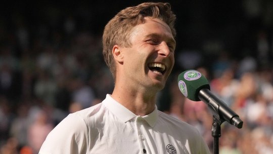 Declarația care a stârnit hohote de râs la Wimbledon a celui care l-a eliminat pe Ruud. ”I-am spus mamei că ar fi bine să se liniștească puțin”.