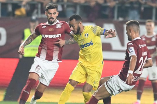 Rapid - Petrolul 0-2. A venit furtuna! Autogolurile lui Oaidă și Borja Valle aruncă în aer Giuleștiul. Daniel Niculae, înjurat de tot stadionul