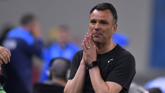 O nouă schimbare de antrenor în Superligă? Fanii i-au cerut demisia lui Petrea în timpul meciului cu Oțelul! Cum își poate salva postul la U Cluj
