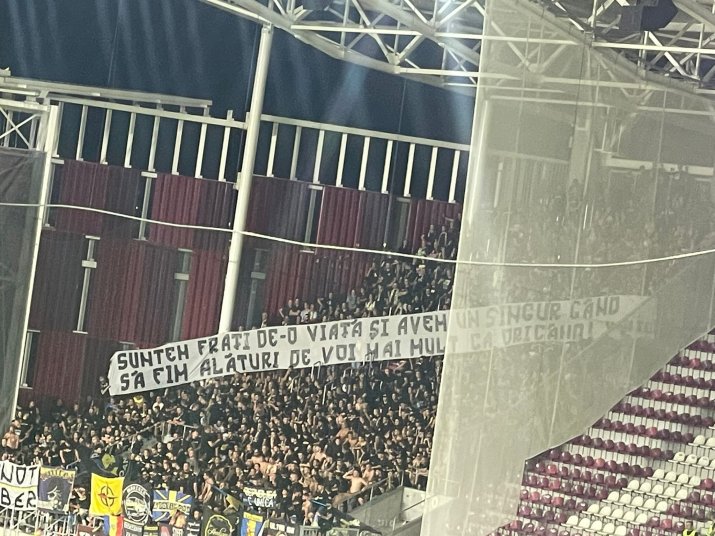 Fanii Petrolului au plecat bucuroși de pe stadionul Giulești