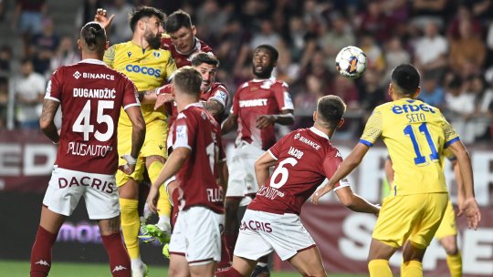 Haos la Rapid, după eșecul cu Petrolul. Fanii au cerut demisia conducerii și l-au înjurat pe Daniel Niculae