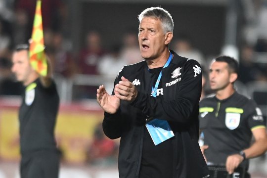 Bergodi recunoaște criza Rapidului, dar are un mesaj pentru fani: ”Nu mi-e teamă, nu simt presiune!” Cum explică eșecul cu Petrolul