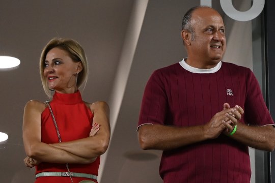 Dan Șucu și soția lui au fost așteptați în parcare de un suporter furios. Ce i-a transmis patronului Rapidului