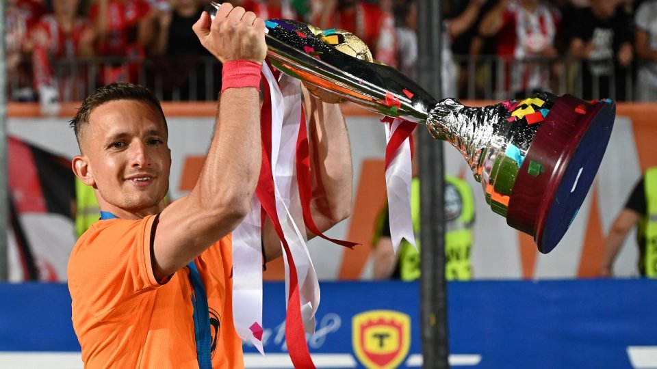 Două Supercupe și două Cupe ale României a câștigat Ștefănescu alături de Sepsi