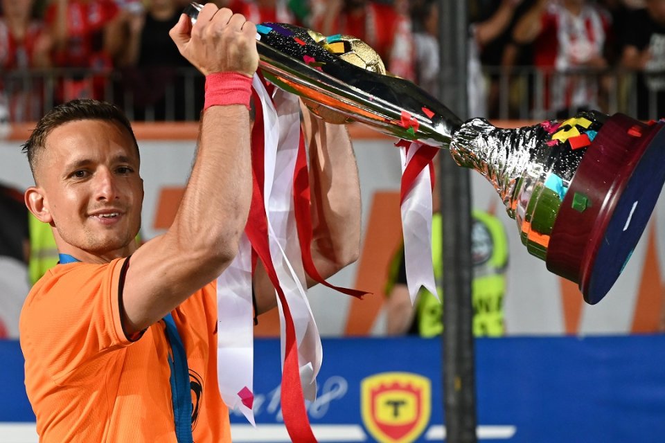 Două Supercupe și două Cupe ale României a câștigat Ștefănescu alături de Sepsi