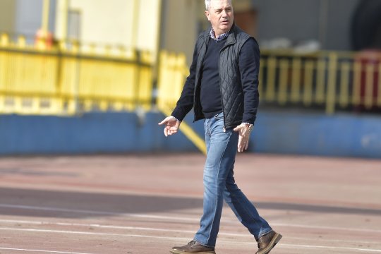 Fotbalistul FCSB-ului, așteptat la Arad! Rednic a făcut dezvăluiri în detaliu despre transferurile pregătite de UTA: ”Dică mi-a stricat toate planurile”