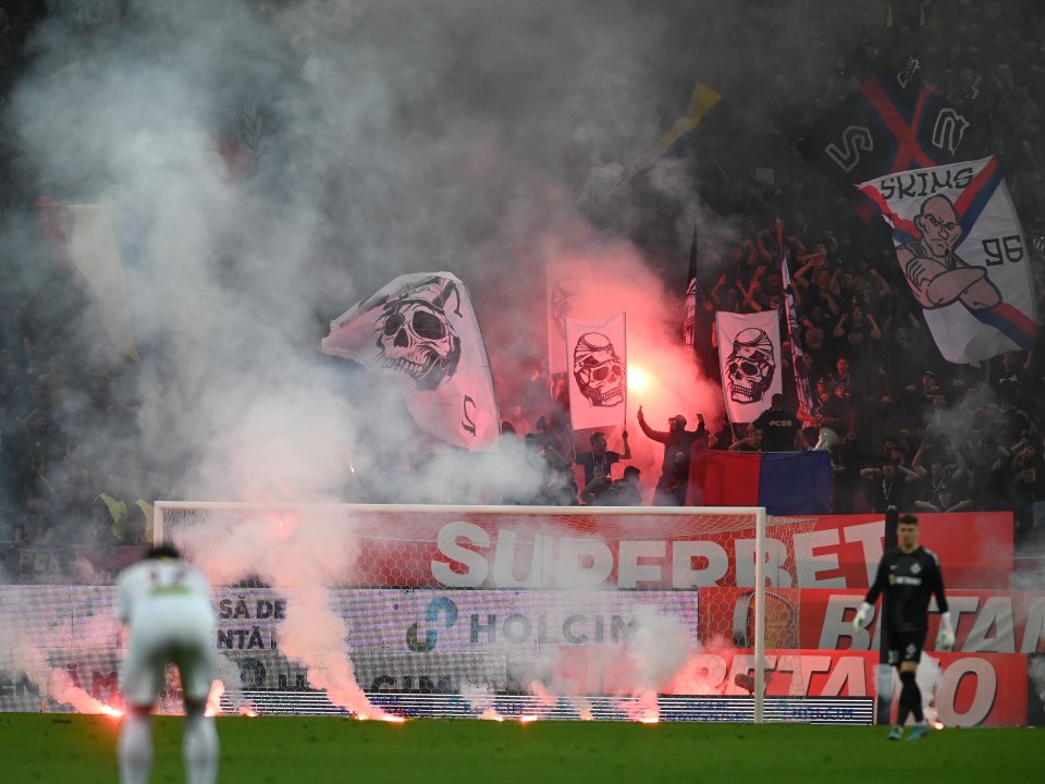 Galeria FCSB face spectacol pe Arena Națională