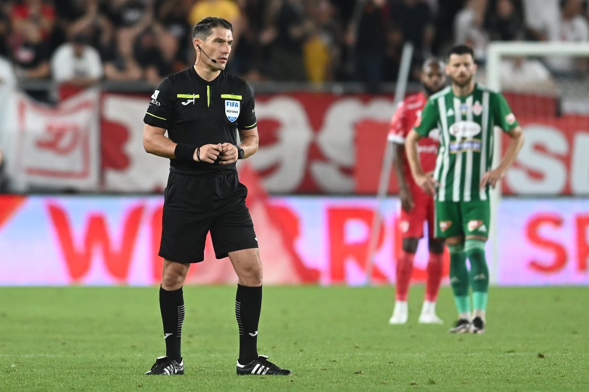 Istvan Kovacs, prezent la centrul duelului dintre Dinamo București și Sepsi Sfântu Gheorghe