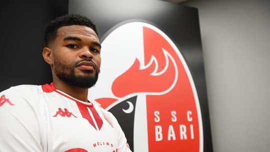 Malcom Edjouma a fost prezentat oficial la Bari: ”Trebuie să arăt ce am arătat în România”