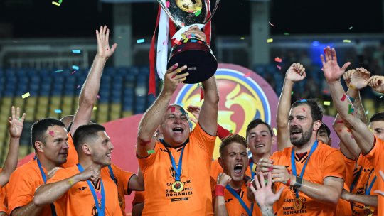 După calificarea istorică în playoff-ul Conference League, jucătorii lui Sepsi au fost escortați de poliție și brigada antitero