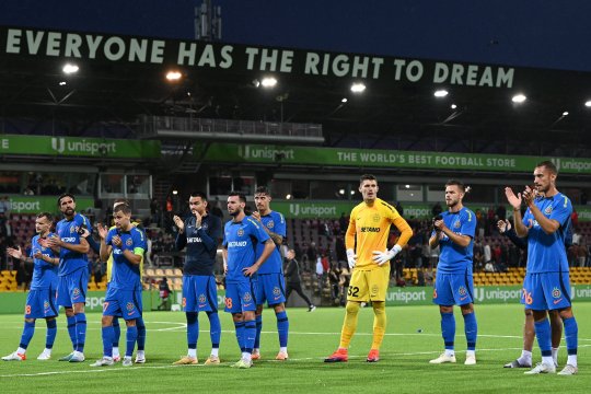 După Andrei Cordea, încă doi jucători de bază sunt lăsați să plece de la FCSB! Gigi Becali: ”Refuz eu vreodată banii?”