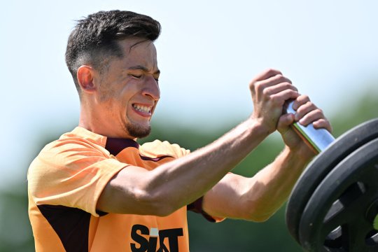 S-a rezolvat transferul lui Moruțan. Cine a câștigat cursa pentru internaționalul român. ”Ne-am pus de acord”