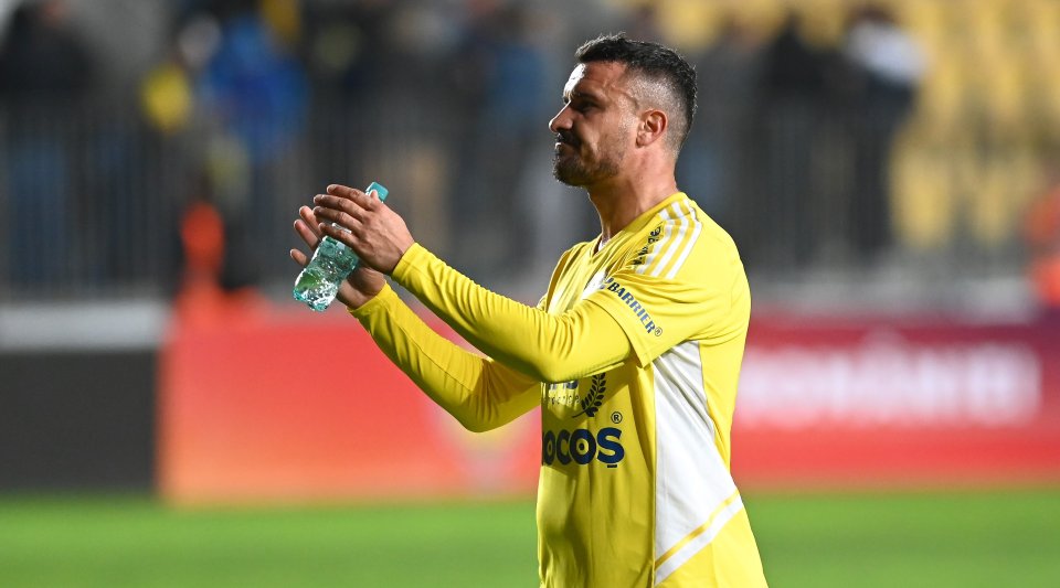 Constantin Budescu în tricoul celor de la Petrolul