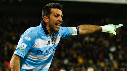 Buffon, “zidul” șlefuit în Carrara. Legendarul portar italian a decis să se retragă din fotbal la vârsta de 45 de ani