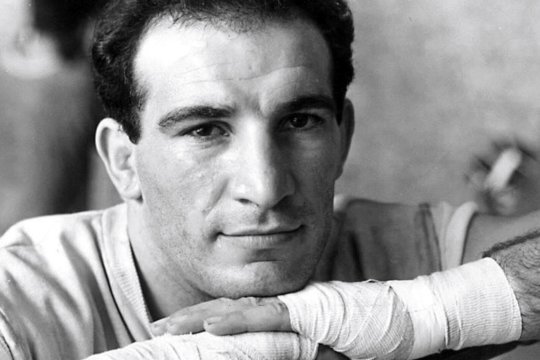 Nicolino, pugilistul imposibil de atins. Argentinianul care fuma 3 pachete de țigări pe zi, dar a ajuns campion mondial la box