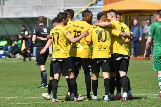 Două echipe de fotbal din România vor fuziona. O marcă de tradiție este la mijloc: ”Este momentul să reunim toate elementele într-un singur club”