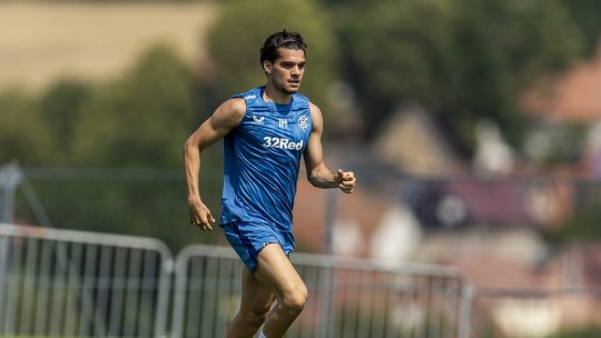 Ianis Hagi nu duce lipsă de oferte. Două foste campioane, din Anglia și Turcia, interesate de transfer