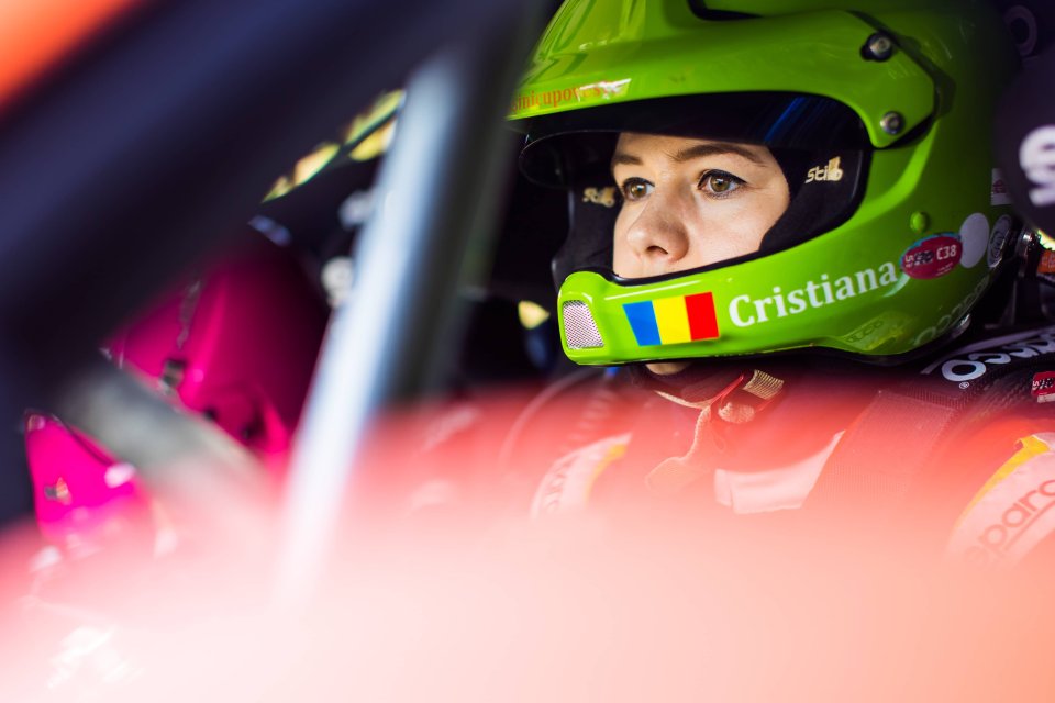 Cristiana Oprea este prima femeie pilot din România care a participat într-o etapă de WRC