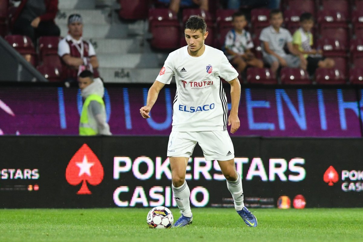 Victor Dican, în timpul meciului echipei sale din Gruia