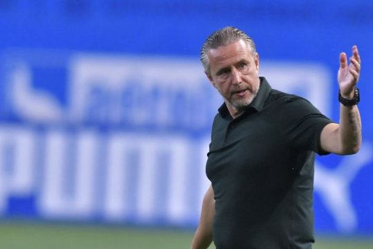 Reghecampf, după prima înfrângere de la revenirea la Craiova: ”Au fost mult peste noi”. Ce a spus căpitanul Bancu